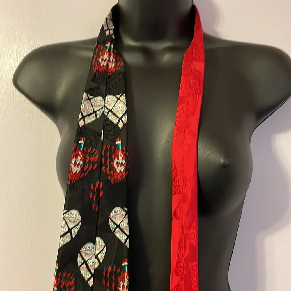 Tabasco Belk Heart Valentine’s Hot Pepper Black Red Necktie Tie Silk